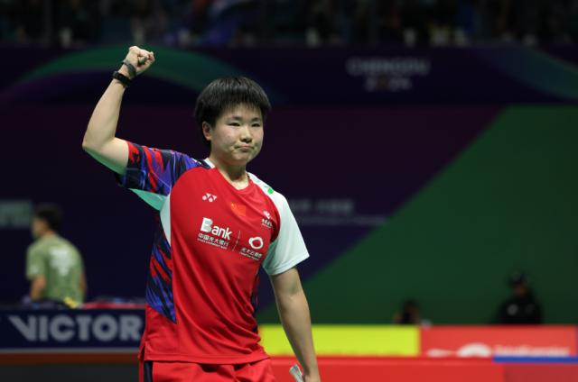 半岛体育官网-陈清晨/贾一凡迎尤伯杯首秀 国羽5比0轻取加拿大